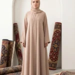 Minimalism Ajooba Abaya – Warm Sand with matching Staller